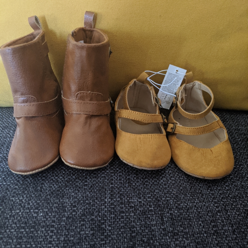New 2 Pair of Old Navy Shoes 12-18 Months